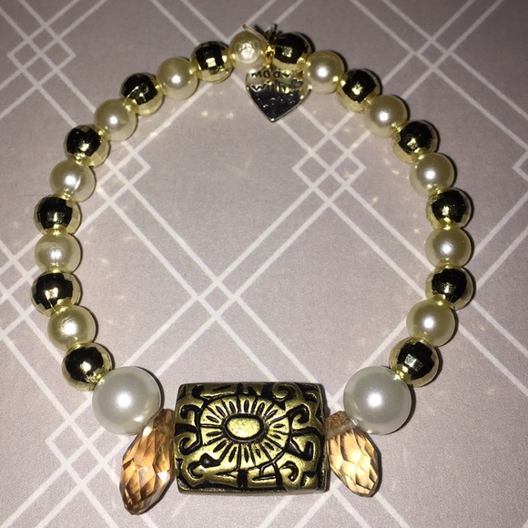 ⭐️Gold charm bracelet - Picture 1 of 2